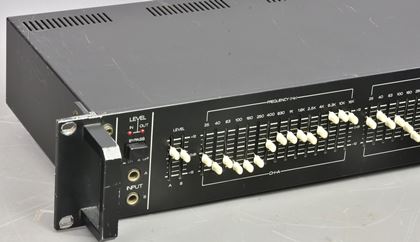 Roland-SEQ-315 Stereo Graphic Equaliser